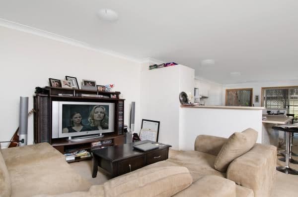 20 Glassey Street, RED HILL QLD 4059, Red Hill - Thumbnail 2