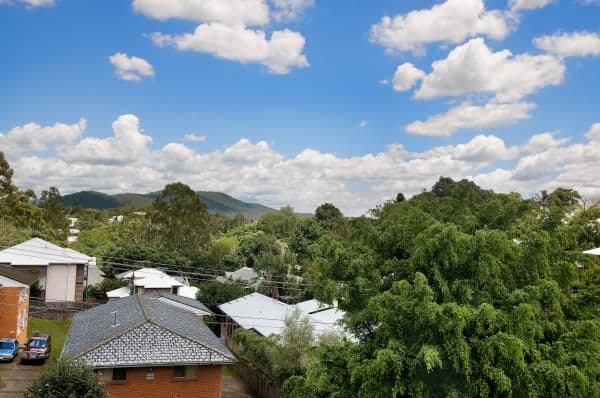 20 Glassey Street, RED HILL QLD 4059, Red Hill - Thumbnail 4