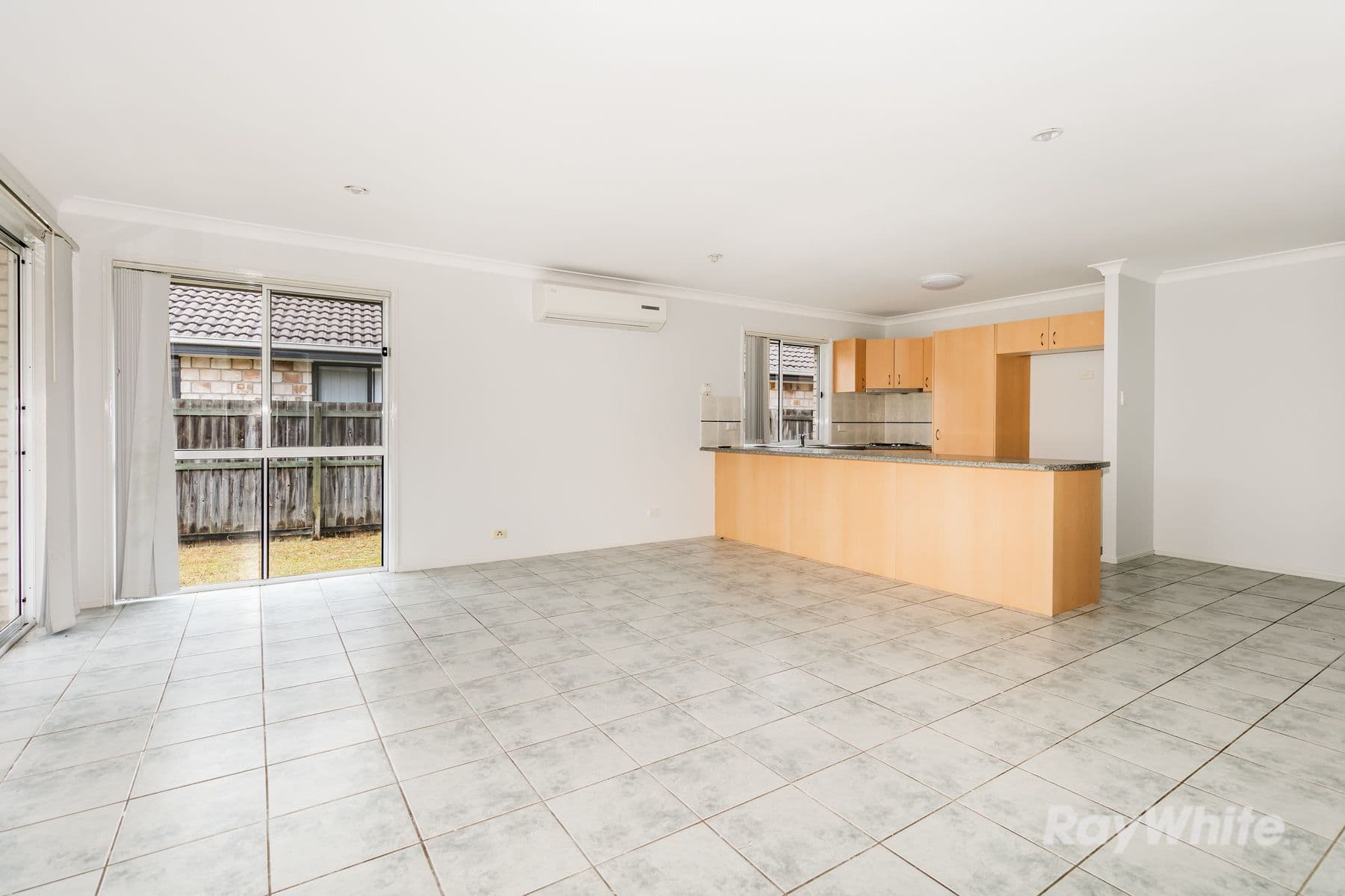 22 Lake Borumba Street, Logan Reserve QLD 4133, Logan Reserve - Thumbnail 3
