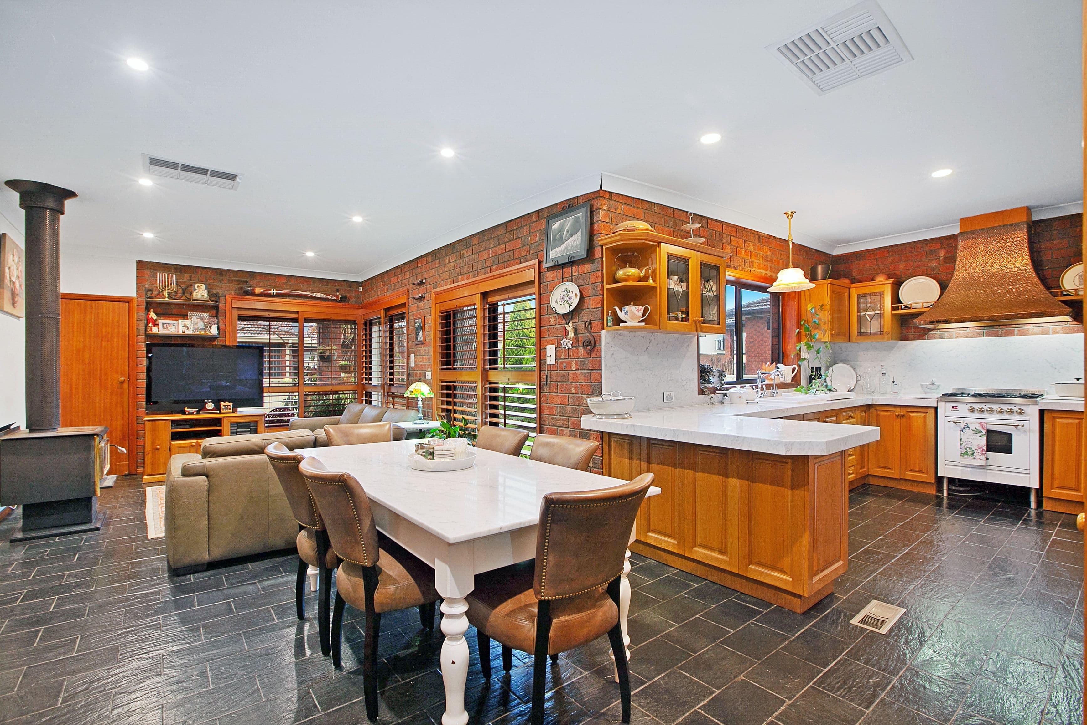 71 Barry Road, Thomastown VIC 3074, Thomastown - Thumbnail 3