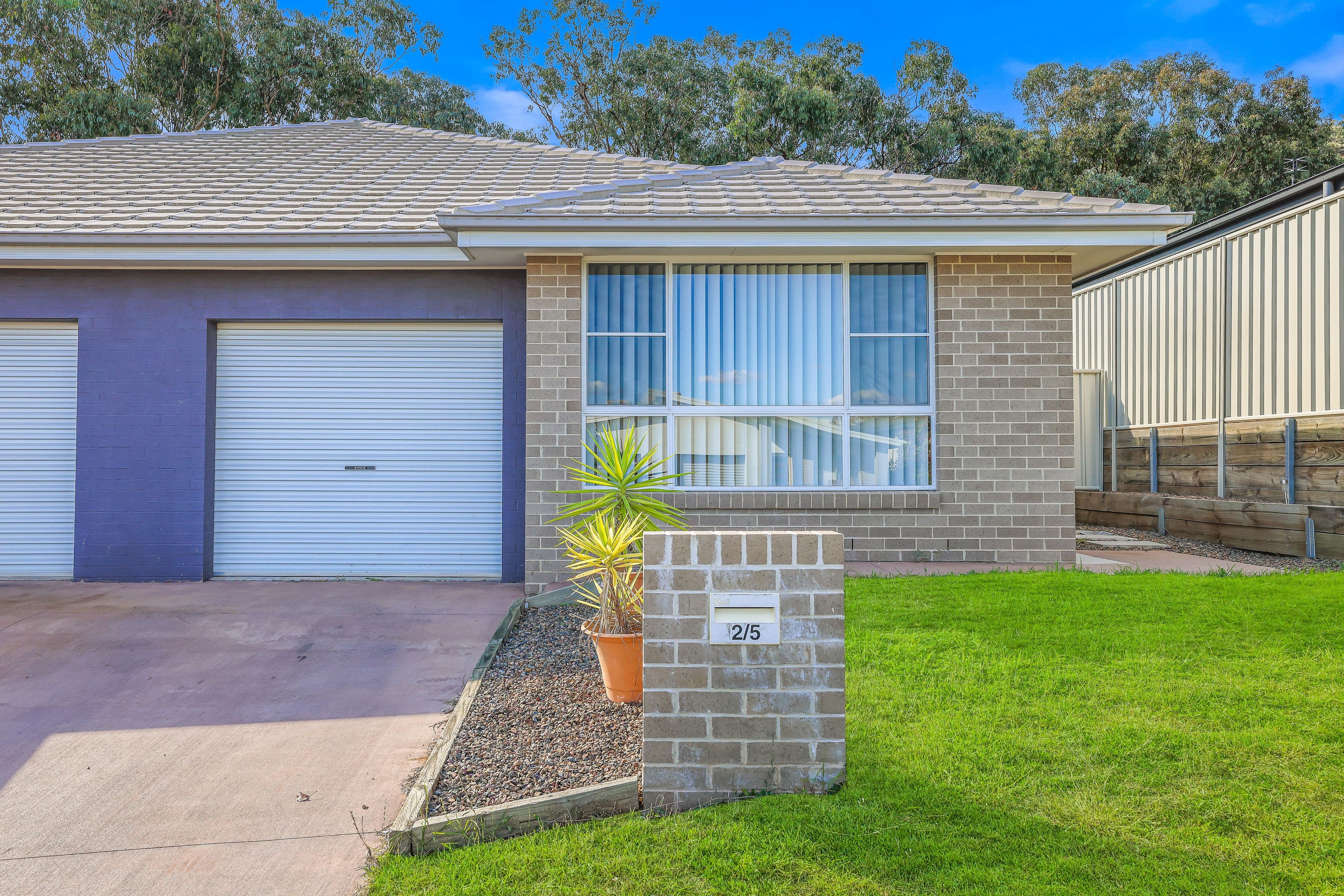 2/5 Scarborough Close, Tamworth NSW 2340, Tamworth - Image 1