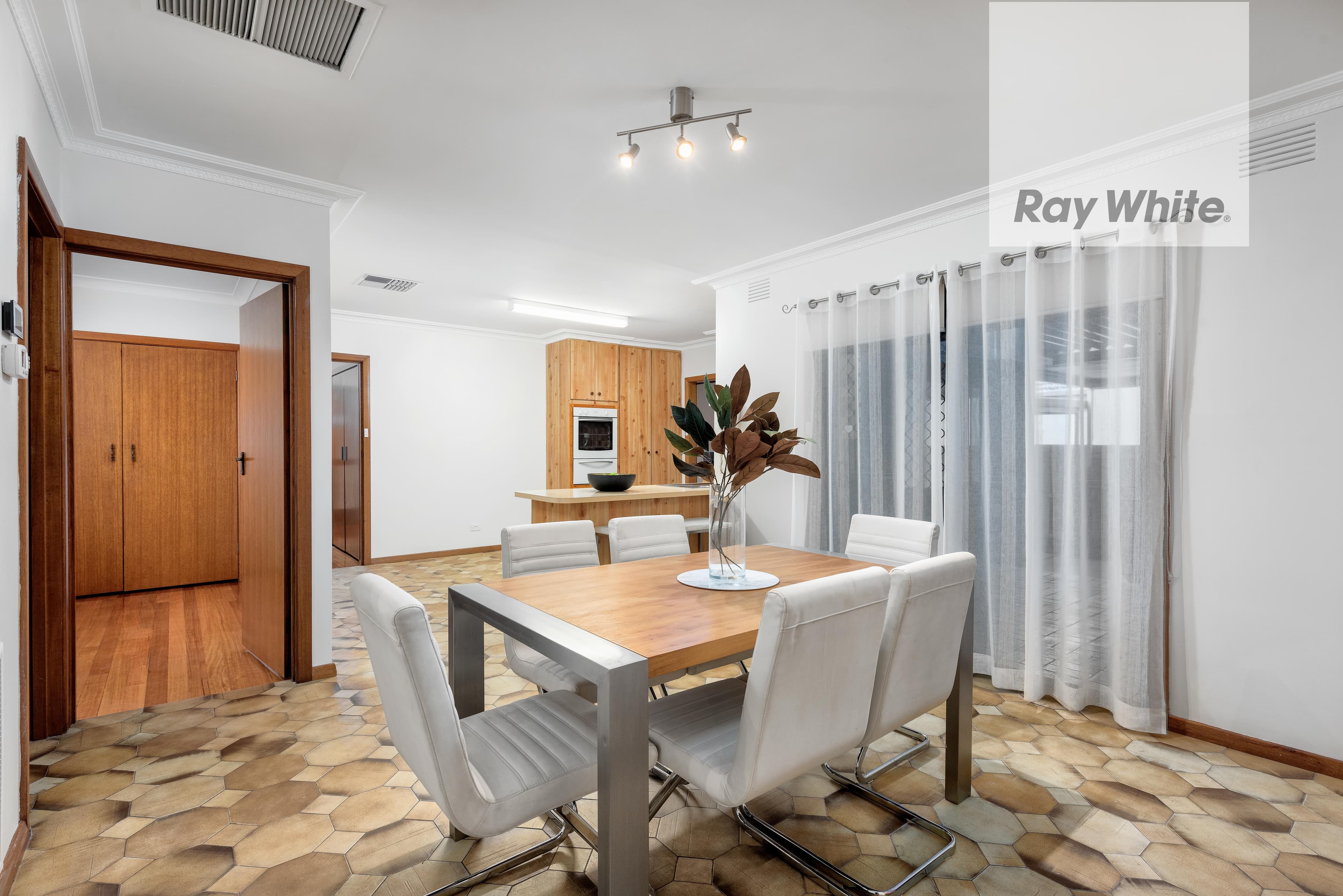 6 Lucy Court, Bundoora VIC 3083, Bundoora - Thumbnail 6