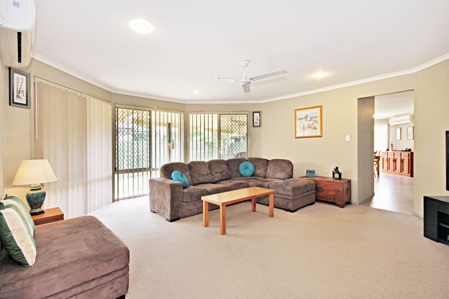 38 Dowson Esplanade, MUDGEERABA QLD 4213, Mudgeeraba - Thumbnail 2