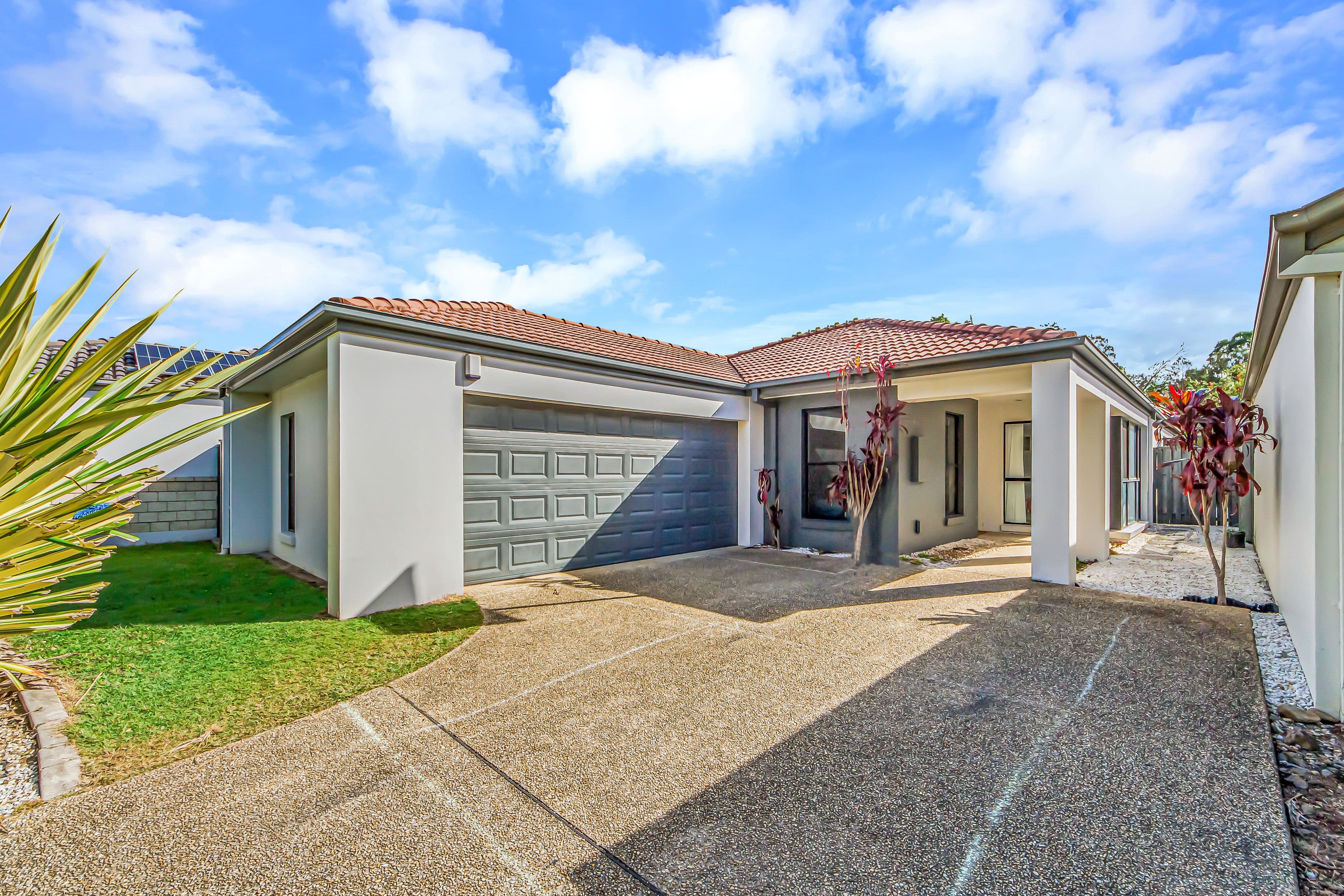 8 Blackwattle Circuit, Arundel QLD 4214, Arundel - Thumbnail 2