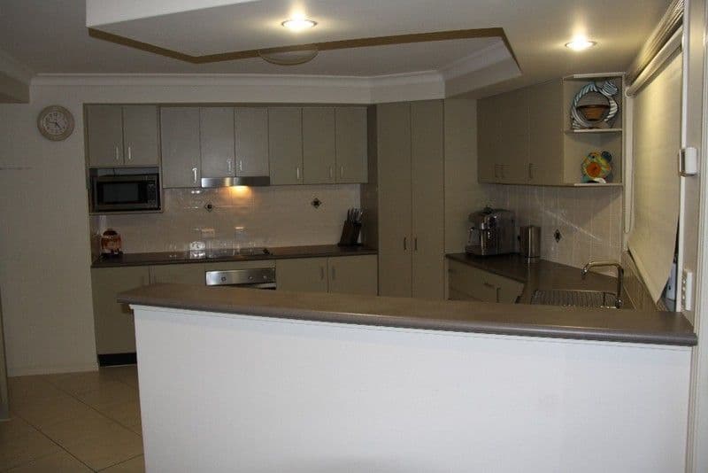 5 Forsyth Court, TANNUM SANDS QLD 4680, Tannum Sands - Thumbnail 3