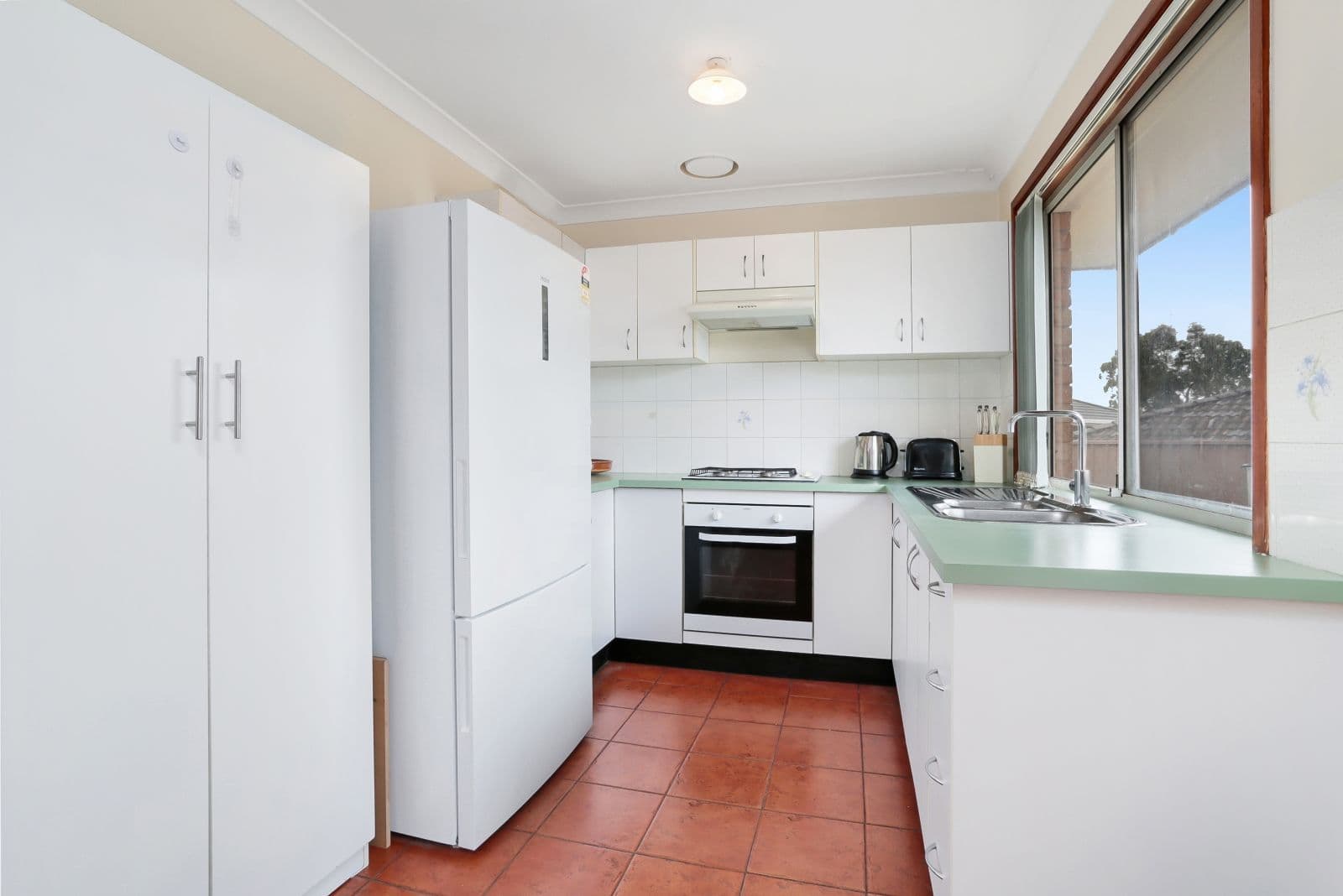10 Stilt Close, Hinchinbrook NSW 2168, Hinchinbrook - Thumbnail 4
