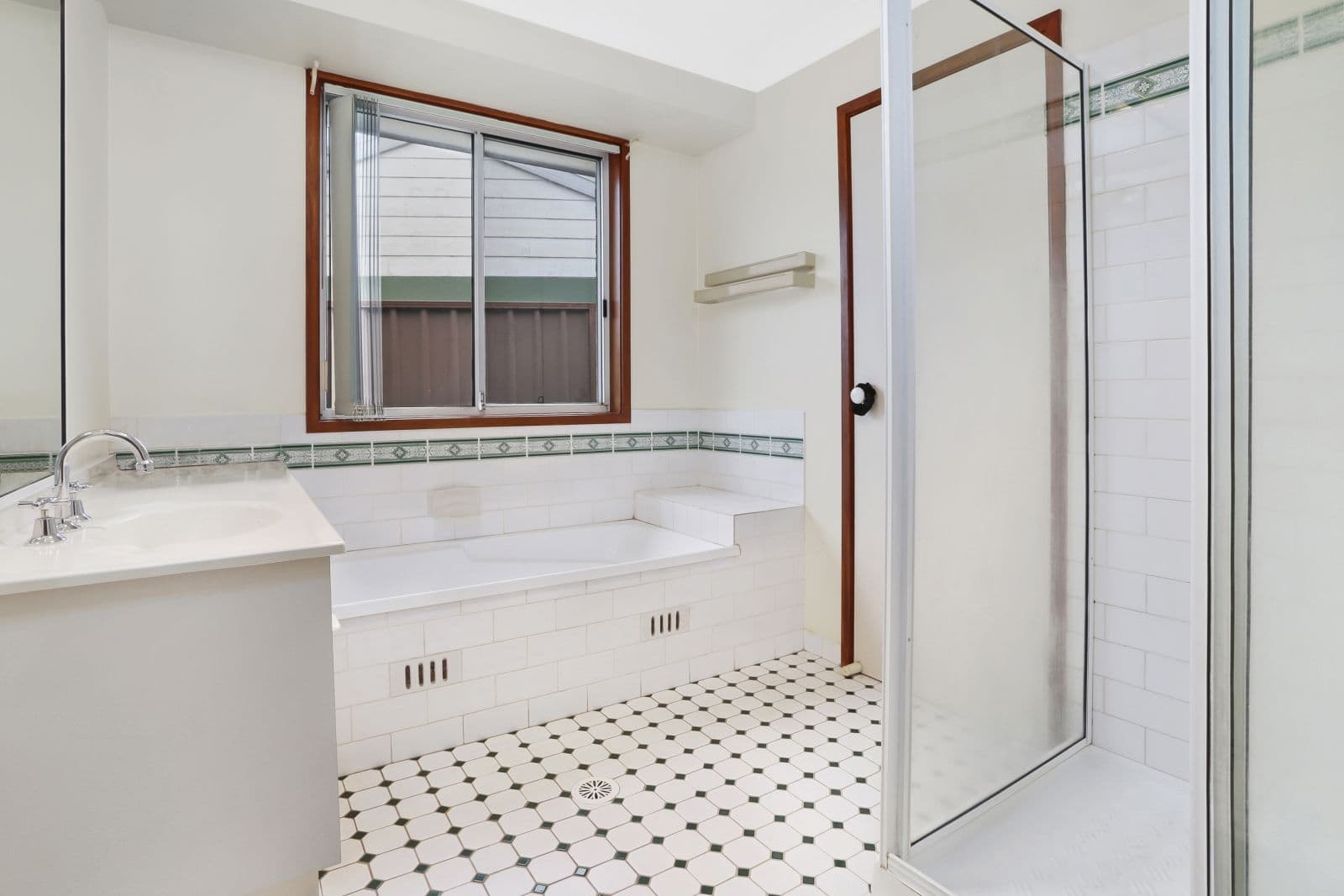10 Stilt Close, Hinchinbrook NSW 2168, Hinchinbrook - Thumbnail 6