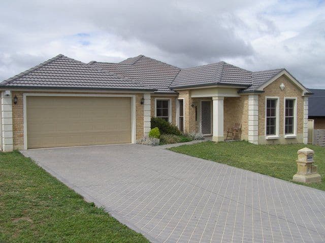 7 Greerlyn Way, ORANGE NSW 2800, Orange - Thumbnail 2