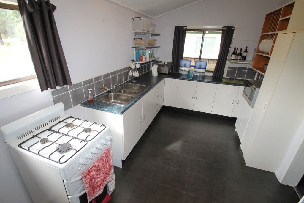 4 Arnold Avenue, Spring Ridge - Thumbnail 4
