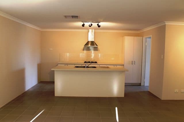 14 ANSTRUTHER Road, MANDURAH WA 6210, Mandurah - Thumbnail 2