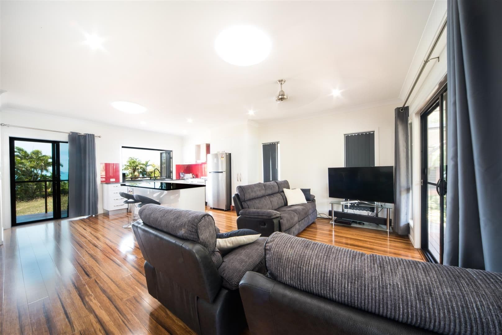 43 Eshelby Drive, Cannonvale QLD 4802, Cannonvale - Thumbnail 5