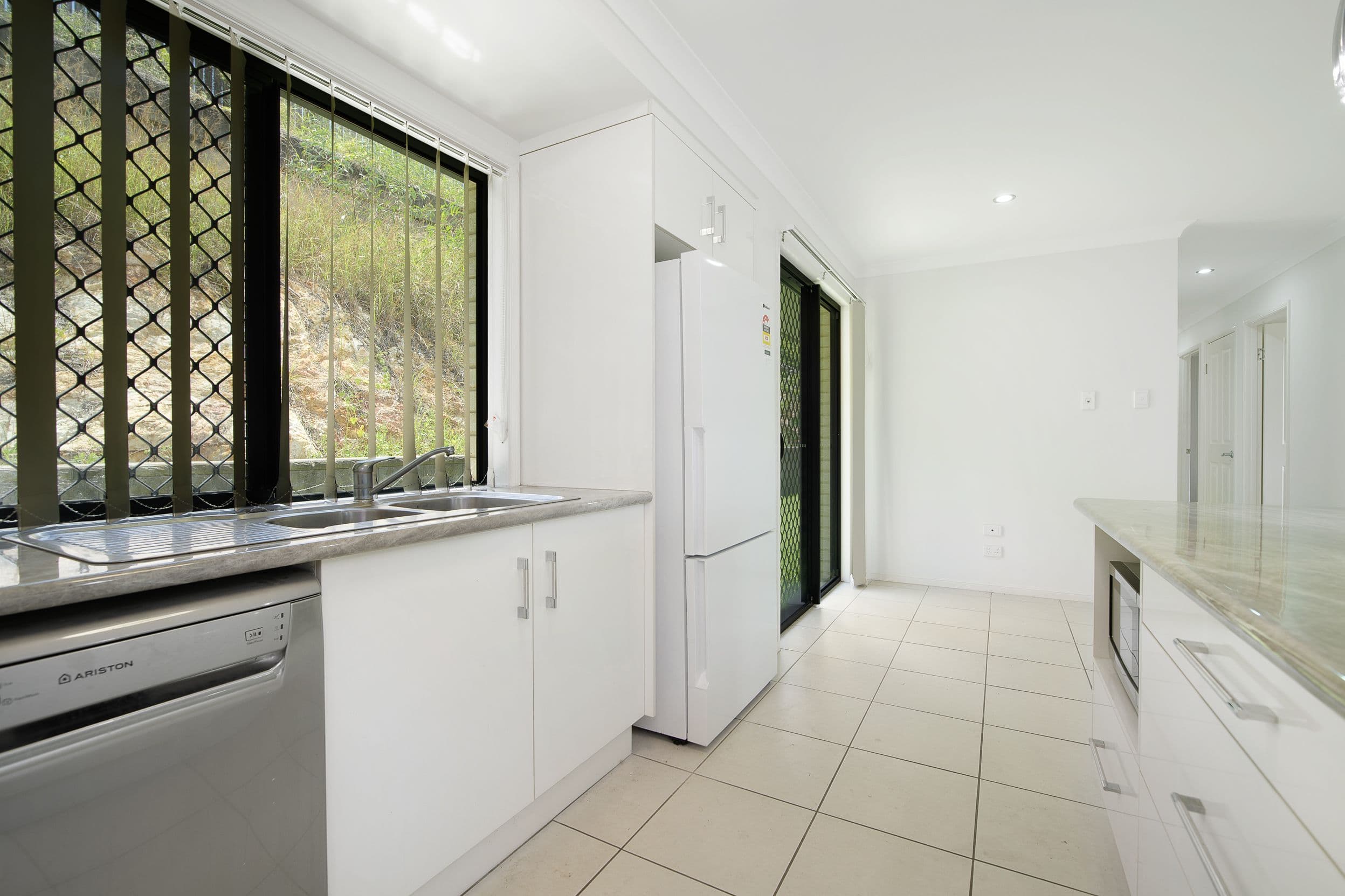 47 Dartmouth Close, Clinton QLD 4680, Clinton - Thumbnail 4