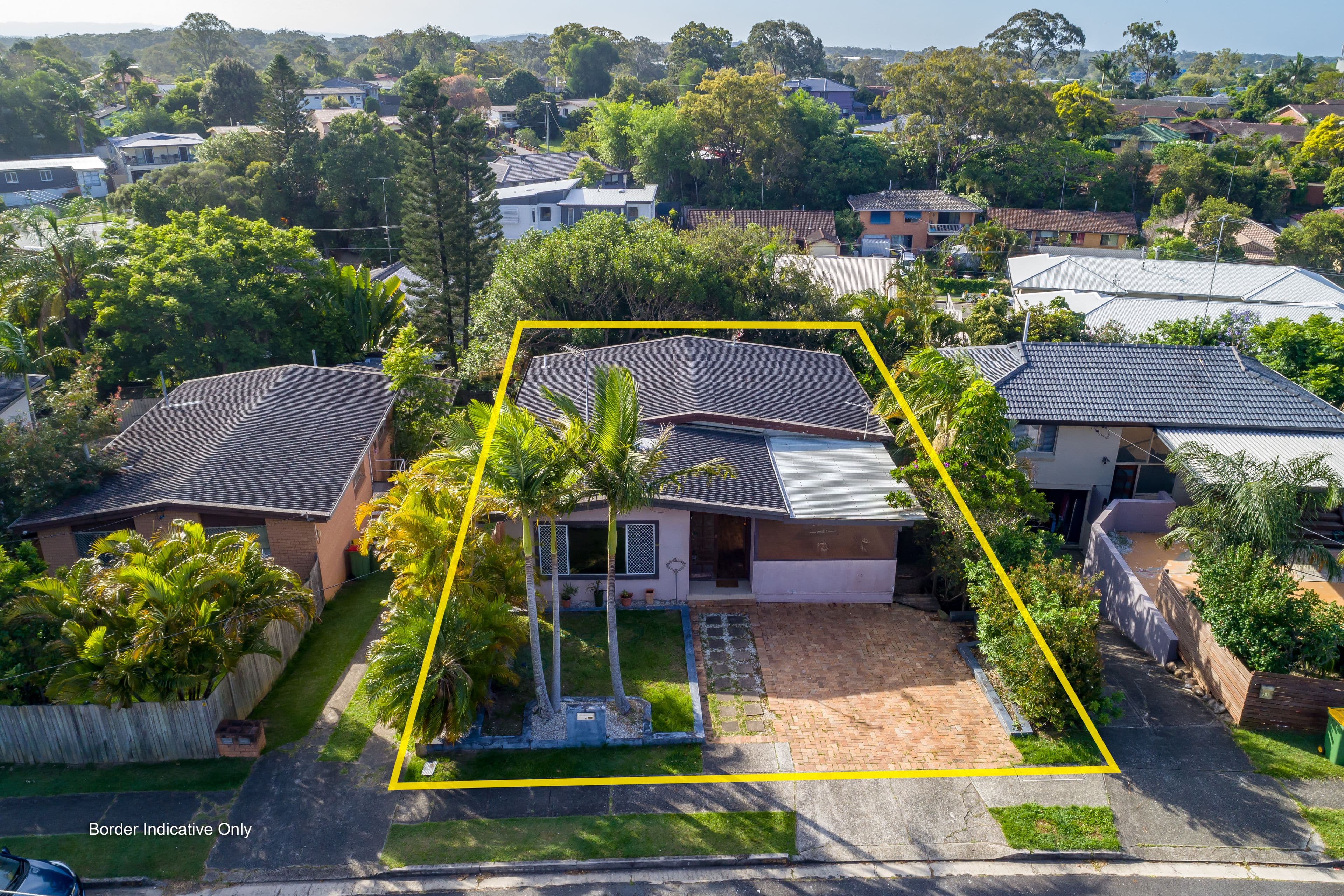 23 Caroline Avenue, Southport QLD 4215, Southport - Thumbnail 2