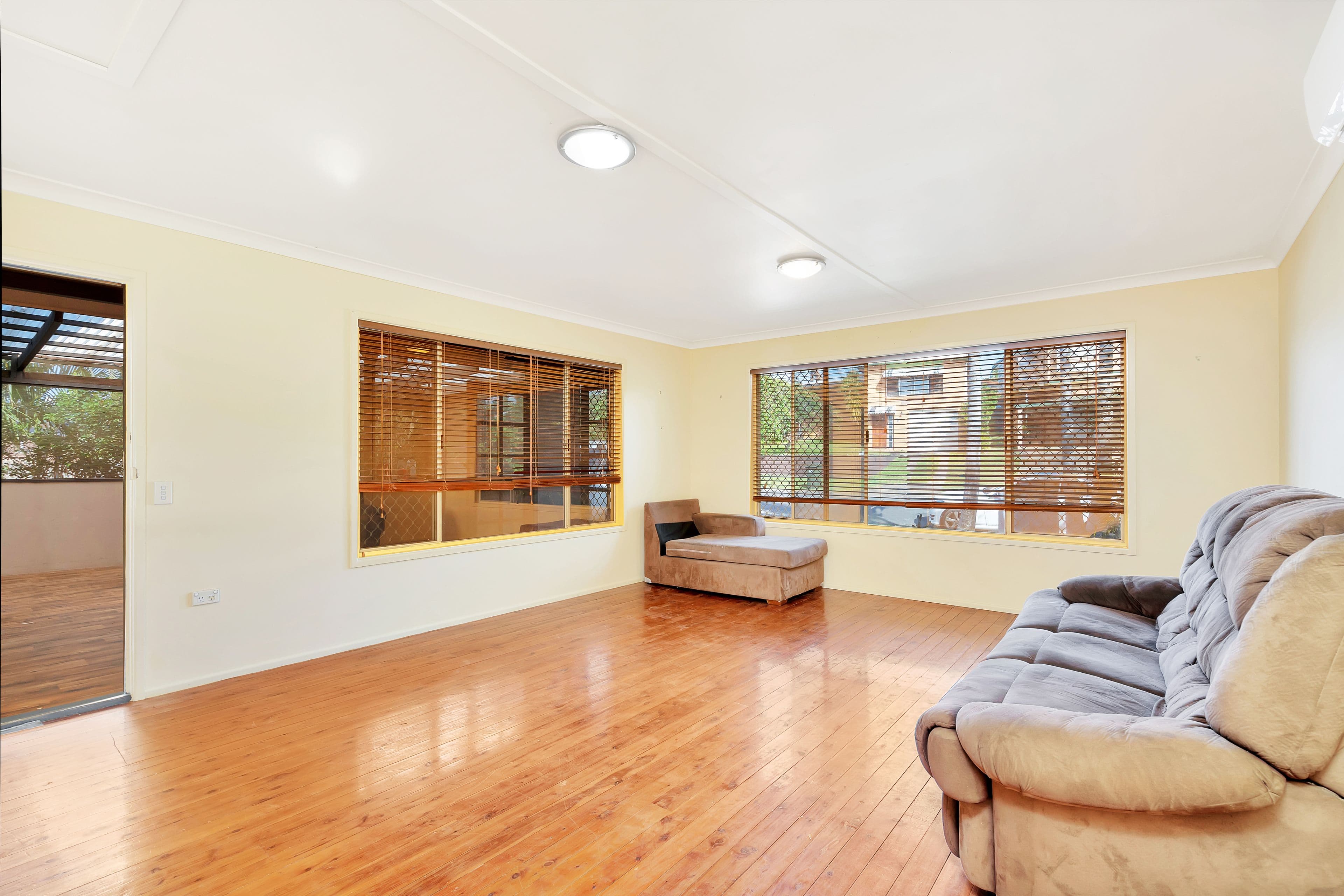 23 Caroline Avenue, Southport QLD 4215, Southport - Thumbnail 4