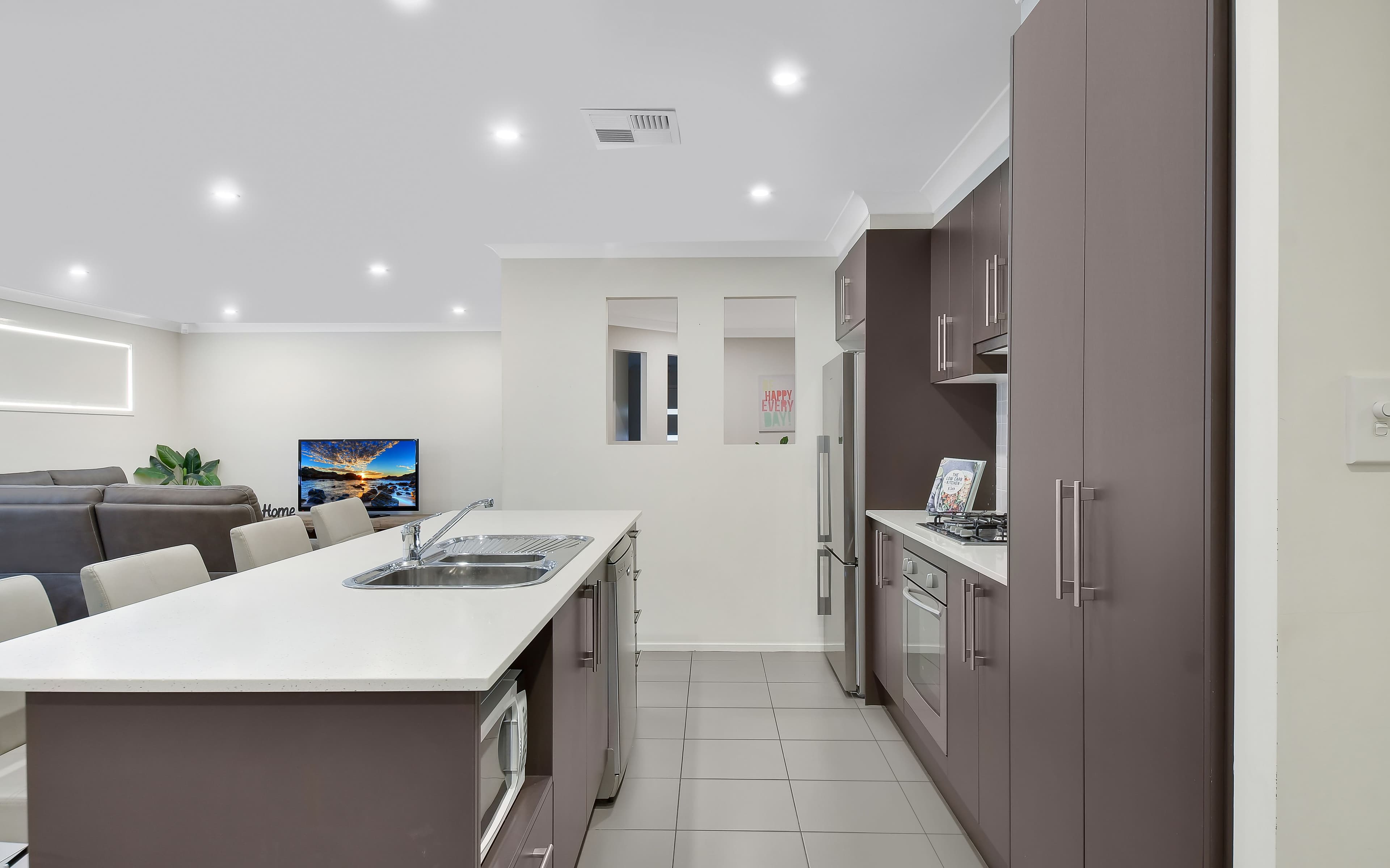 26 Crystal Way, Mount Annan NSW 2567, Mount Annan - Thumbnail 6