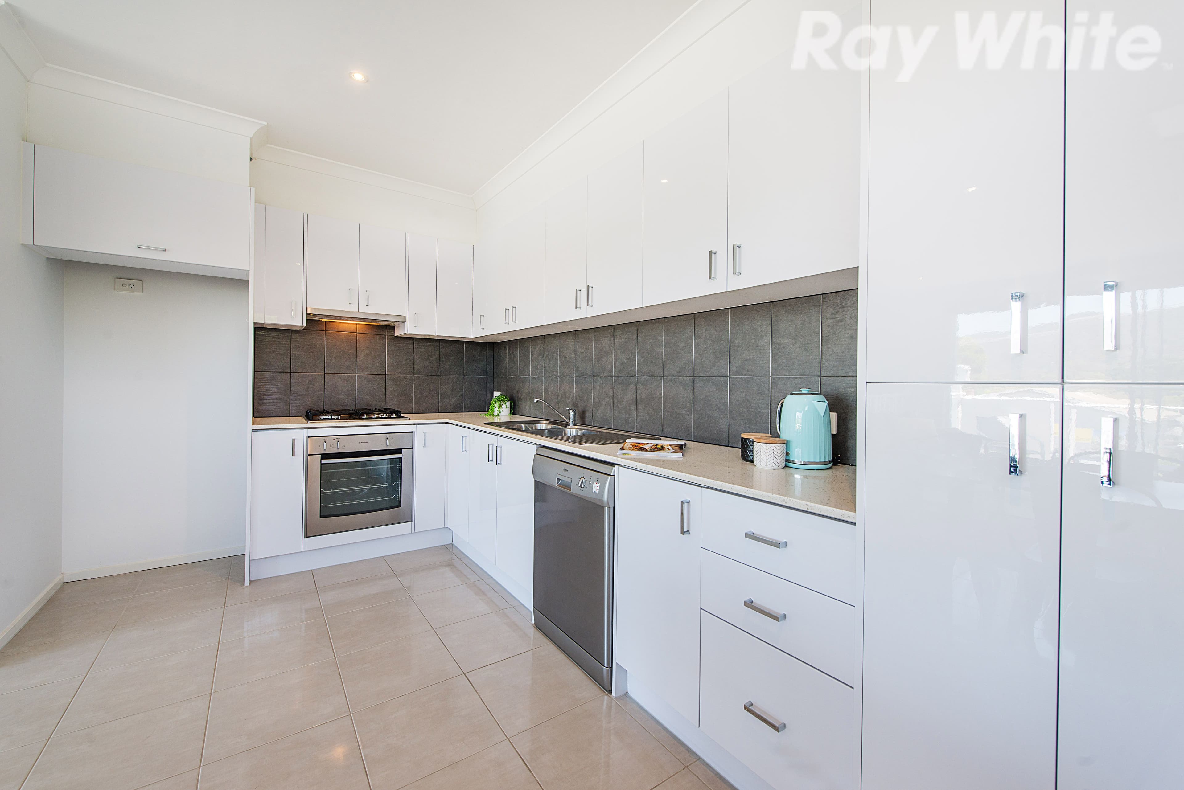2 Tulip Crescent, Boronia VIC 3155, Boronia - Thumbnail 2