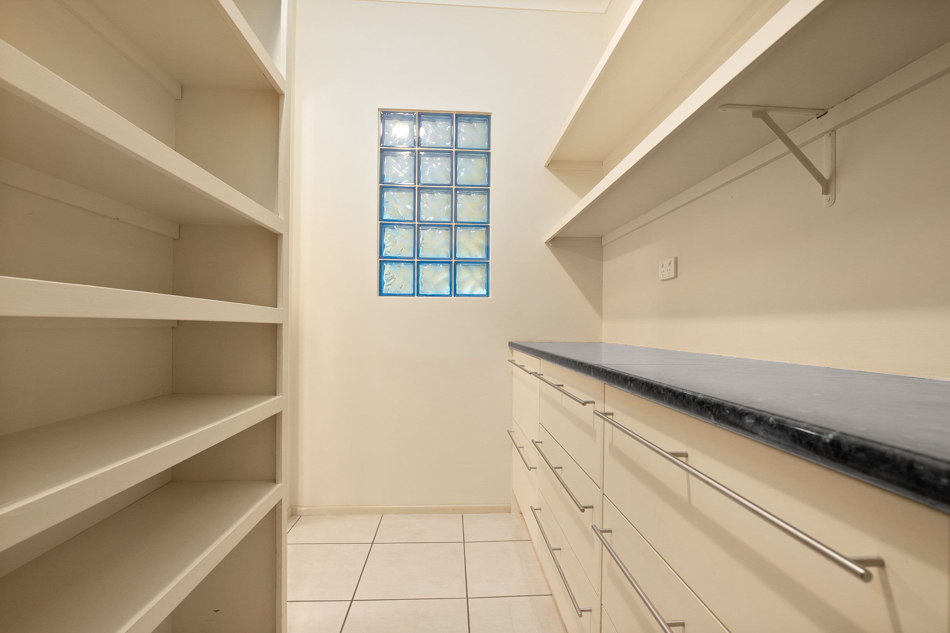 3 Sunflower Place, Emerald QLD 4720, Emerald - Thumbnail 6