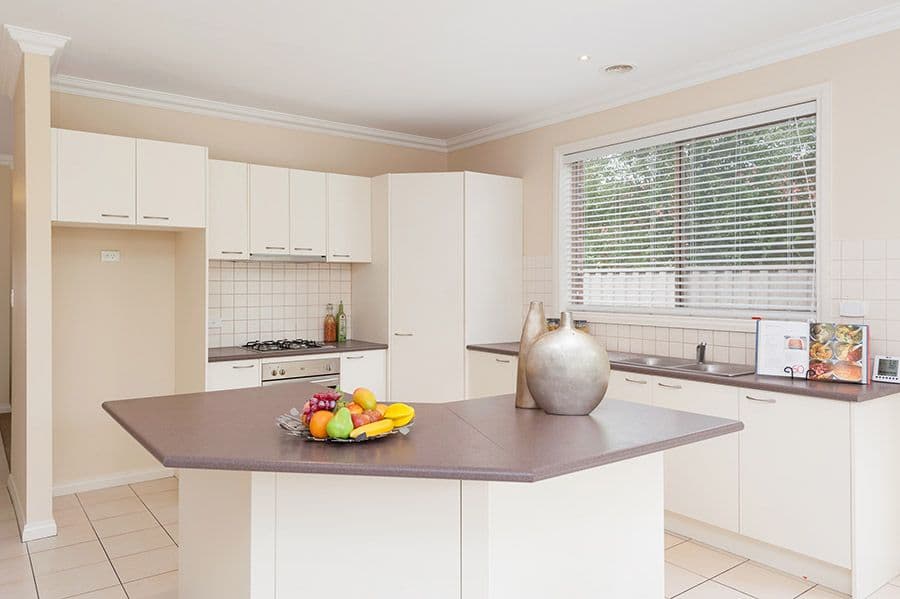 6 Berrima Close, Craigieburn VIC 3064, Craigieburn - Thumbnail 3