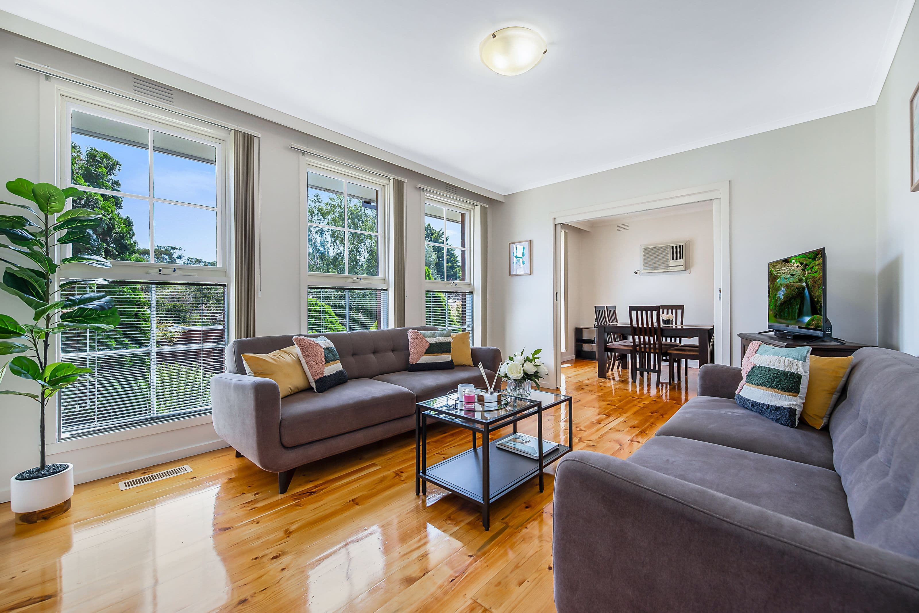 439 Waverley Road, Mount Waverley VIC 3149, Mount Waverley - Thumbnail 2