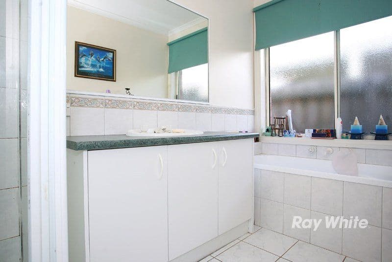13 Suaad Court, CRANBOURNE VIC 3977, Cranbourne West - Thumbnail 7