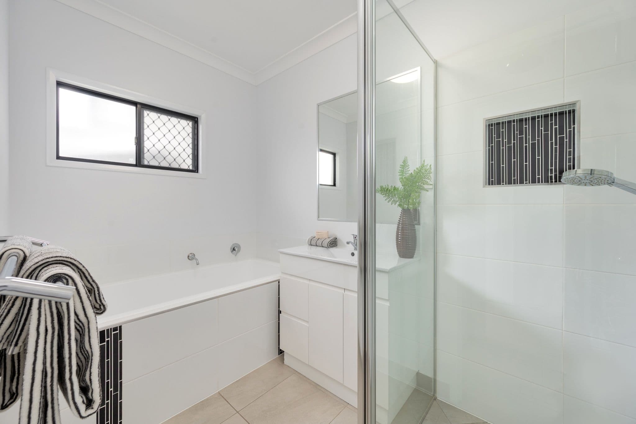 10 Stableford Grove, Rosslea QLD 4812, Rosslea - Thumbnail 4