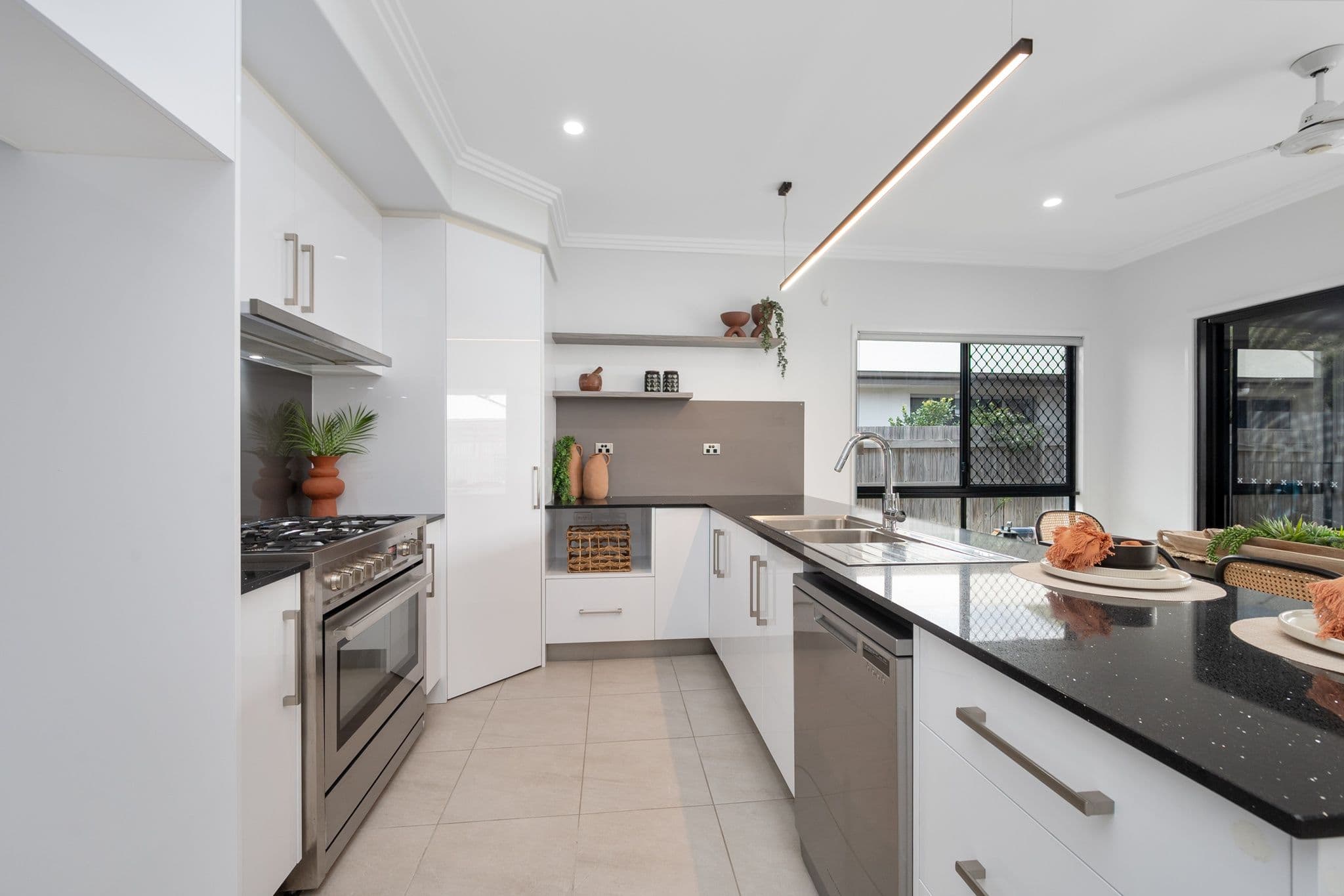 10 Stableford Grove, Rosslea QLD 4812, Rosslea - Thumbnail 7