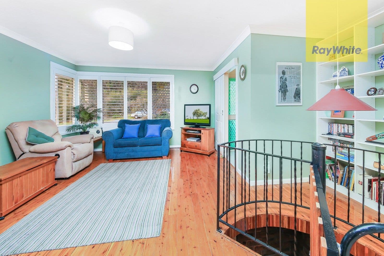 79 Rebecca Parade, Winston Hills - Thumbnail 2