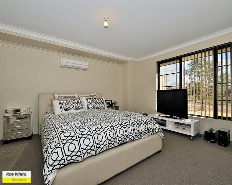 122 Westgrove Drive, ELLENBROOK WA 6069, Ellenbrook - Thumbnail 3