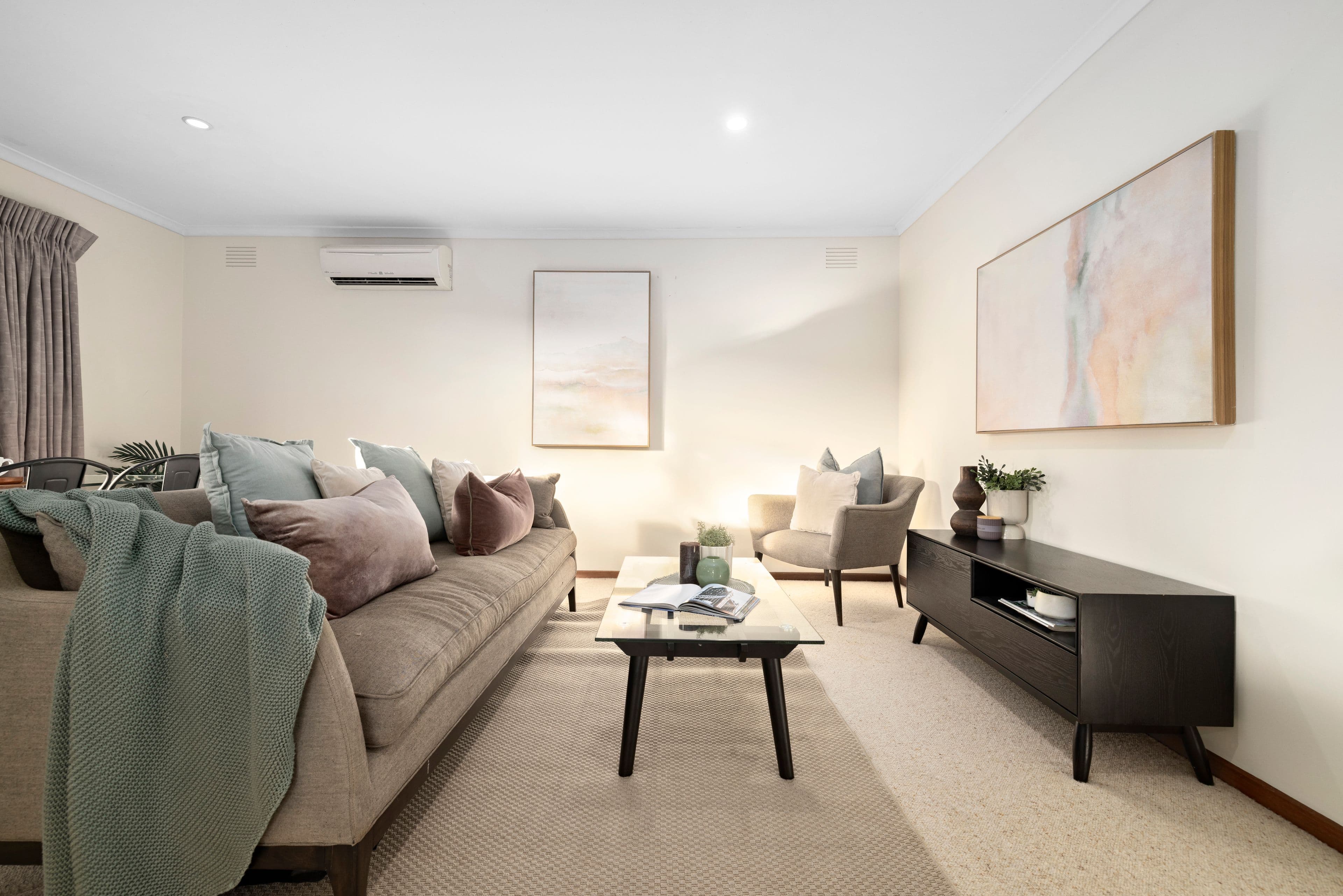 4 Taverner Court, Scoresby VIC 3179, Scoresby - Thumbnail 2