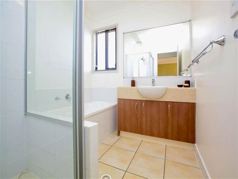 12 Mailey Street, Mansfield QLD 4122, Mansfield - Thumbnail 5