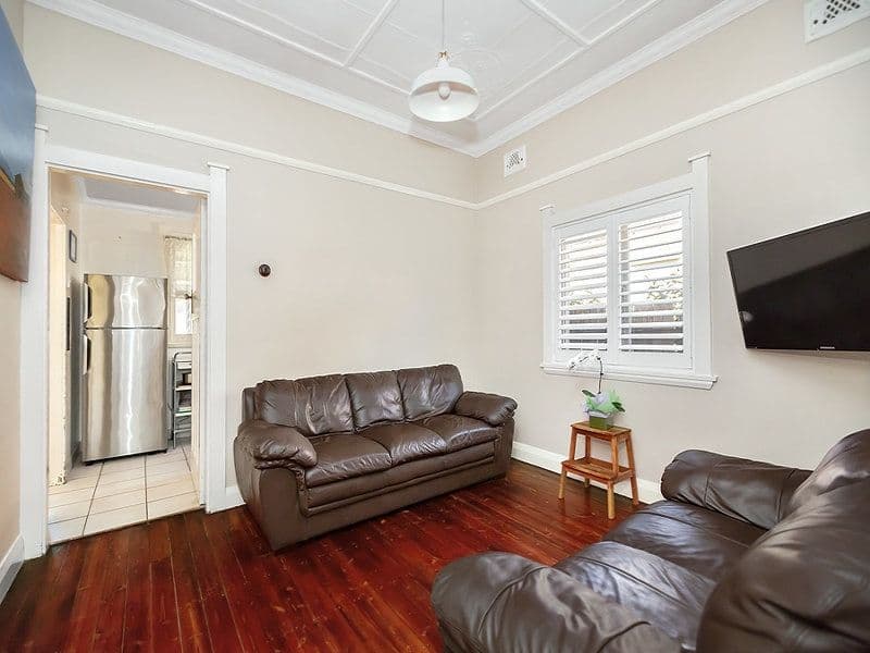 7 Mackenzie Street, Concord West - Thumbnail 4