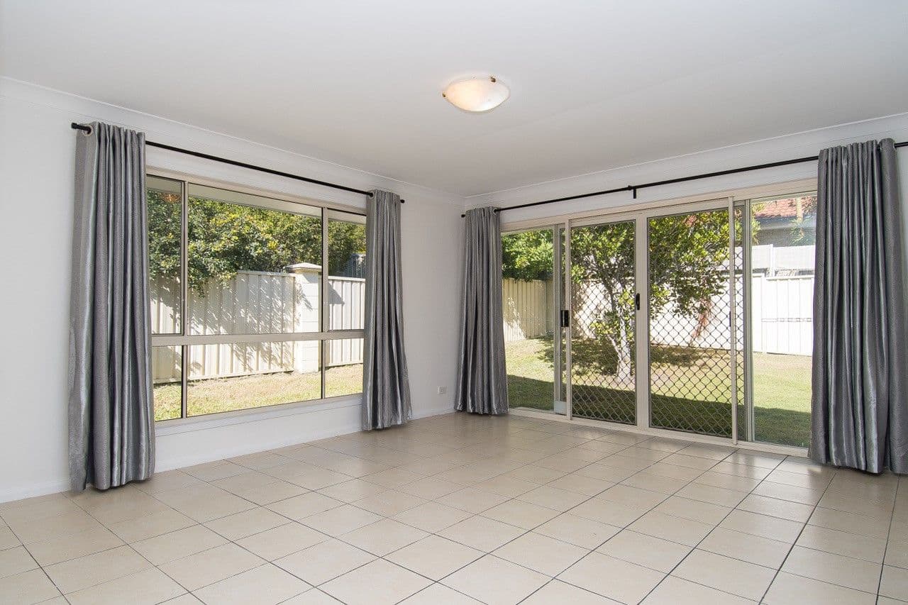 16 Tee Trees Boulevard, Arundel QLD 4214, Arundel - Thumbnail 6