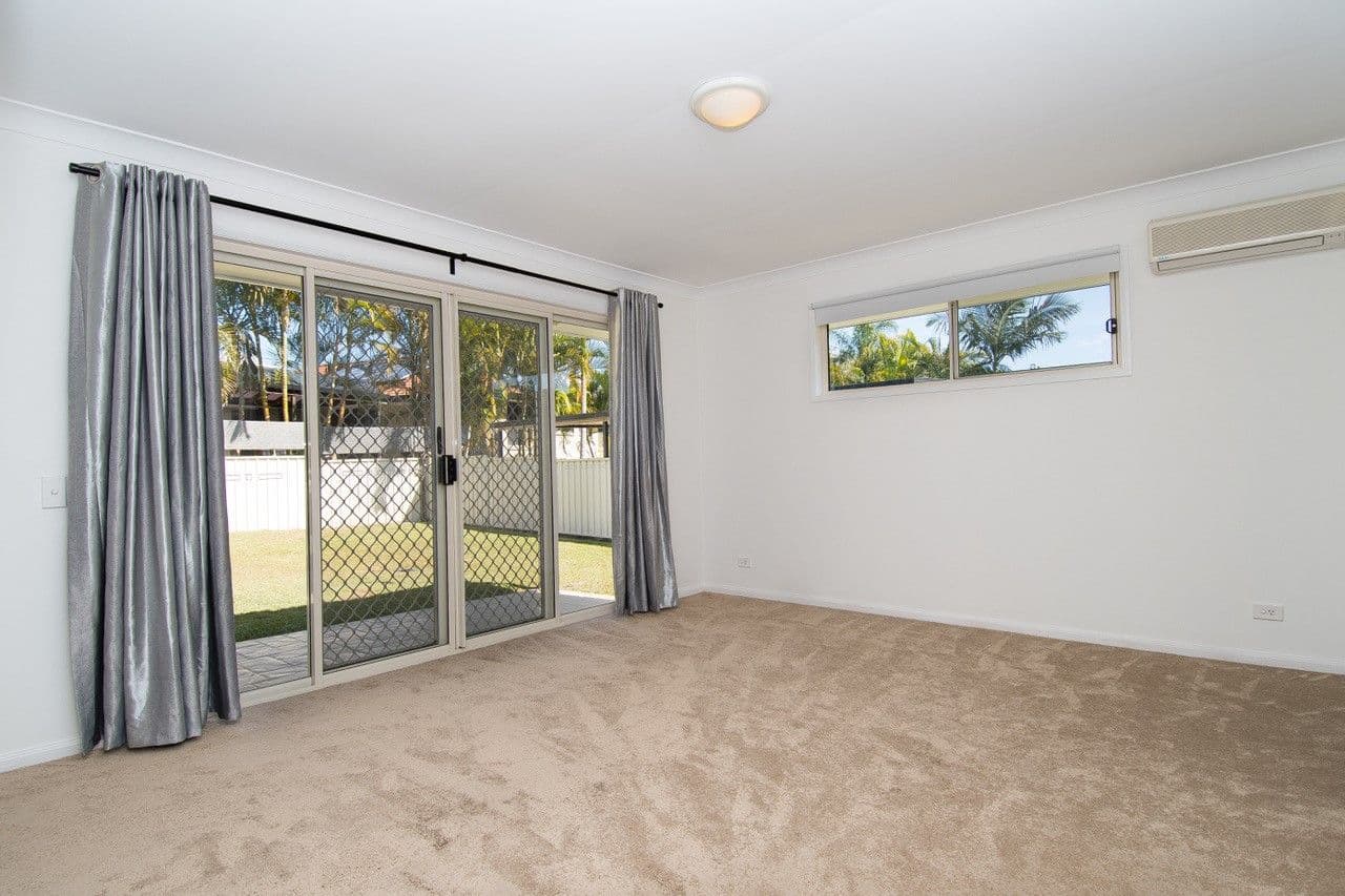 16 Tee Trees Boulevard, Arundel QLD 4214, Arundel - Thumbnail 7