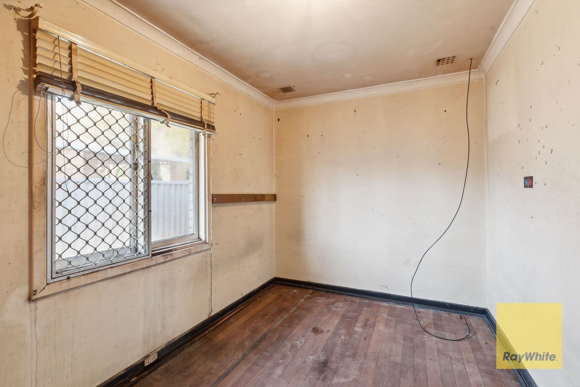 28 Meakers Way, Girrawheen WA 6064, Girrawheen - Thumbnail 8