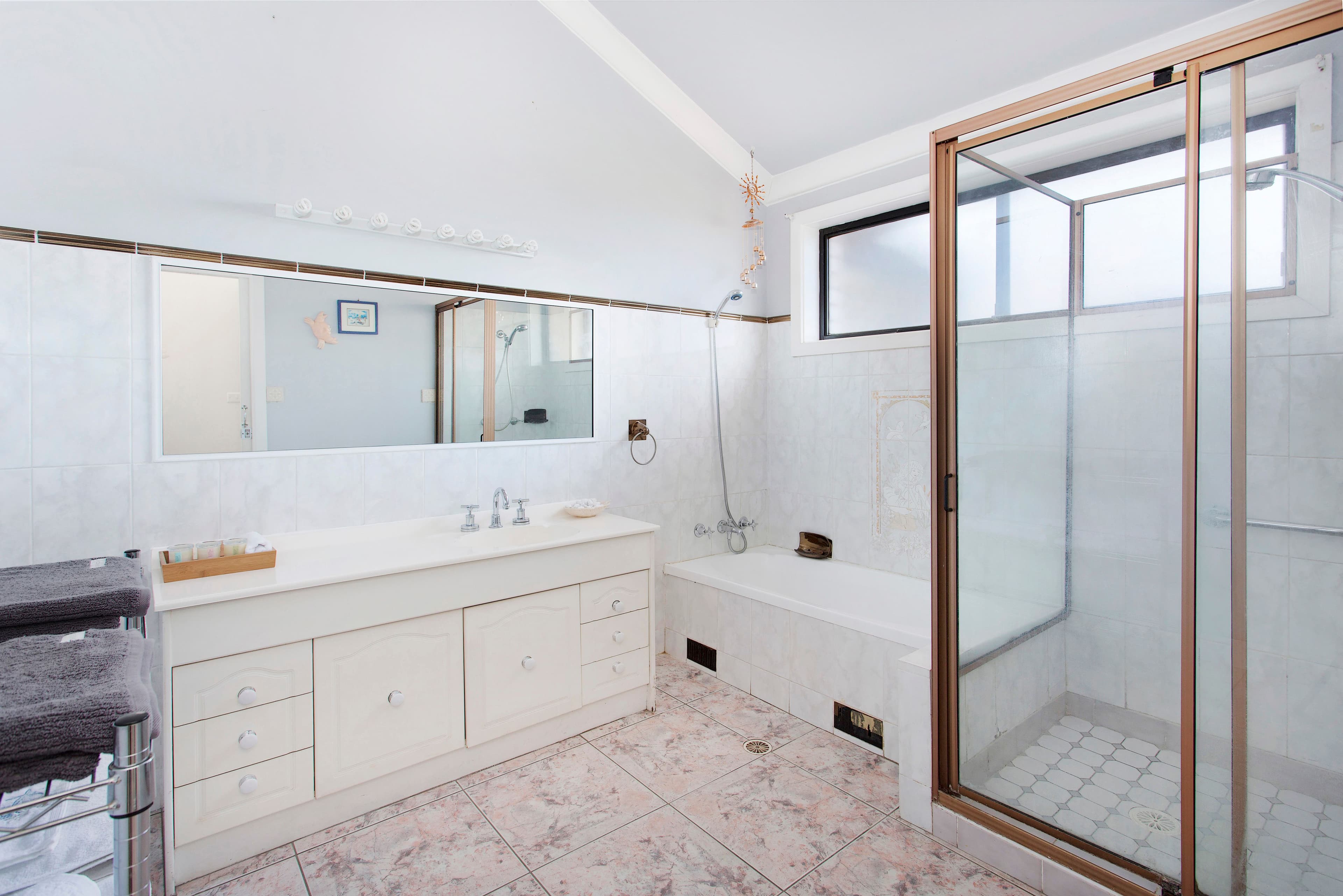 12 Hoskins Avenue, Warrawong - Thumbnail 7