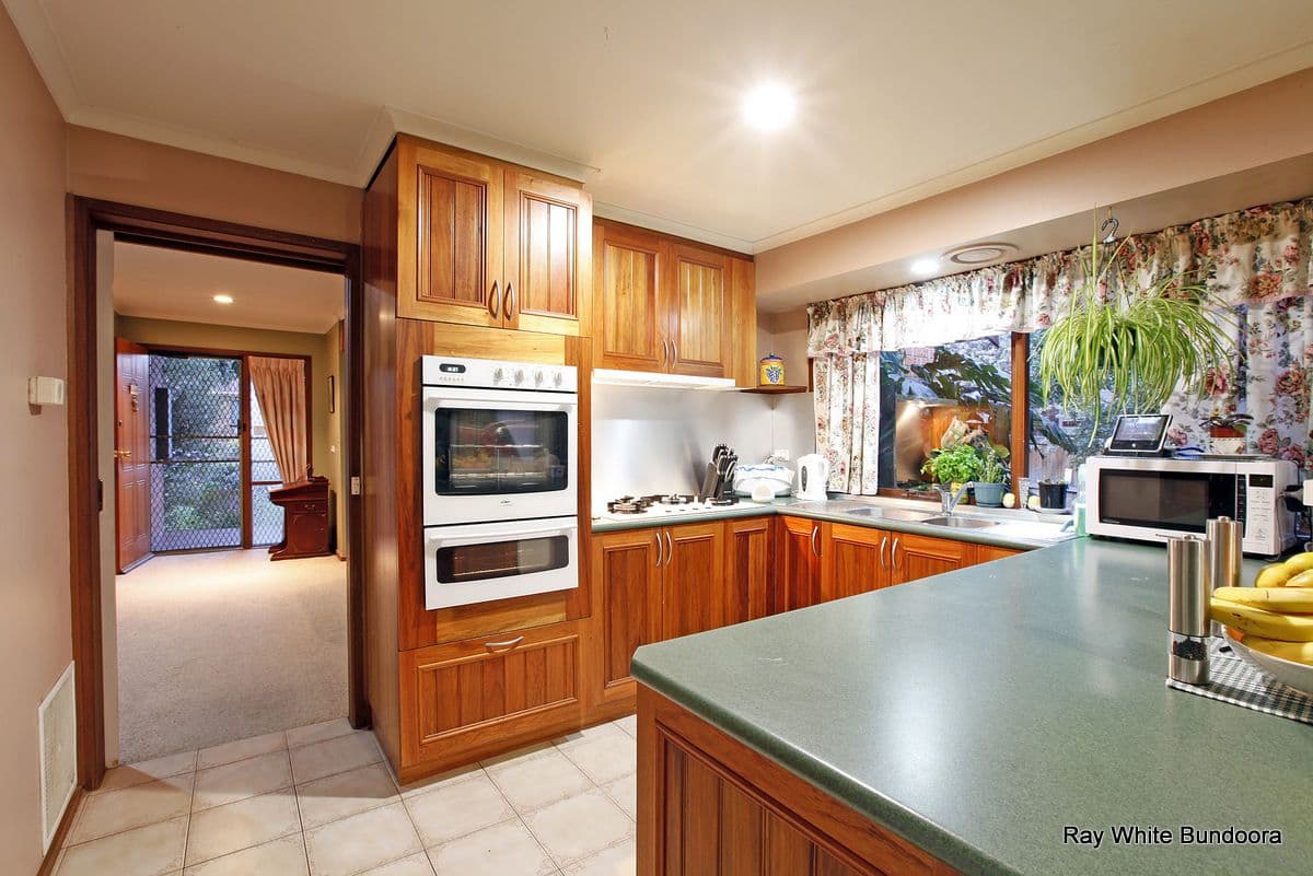 1 Azalea Avenue, MILL PARK VIC 3082, Mill Park - Thumbnail 4