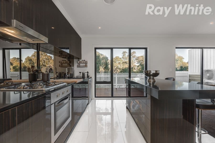 25 Greenwich Crescent, Bundoora VIC 3083, Bundoora - Thumbnail 4