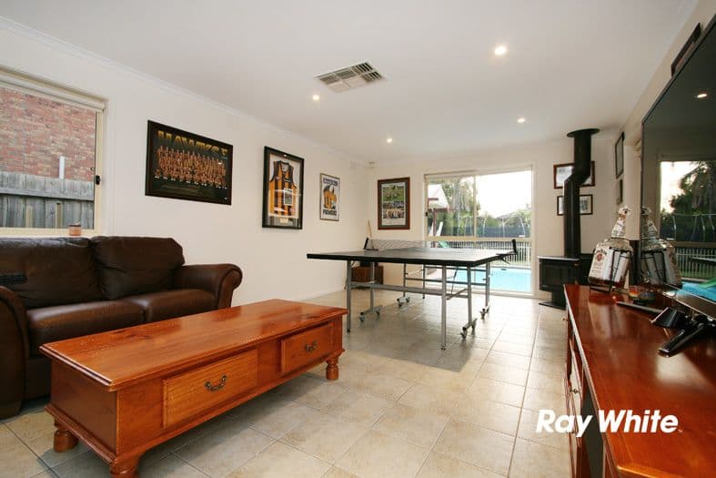 4 Keyes Court, WANTIRNA SOUTH VIC 3152, Wantirna South - Thumbnail 5