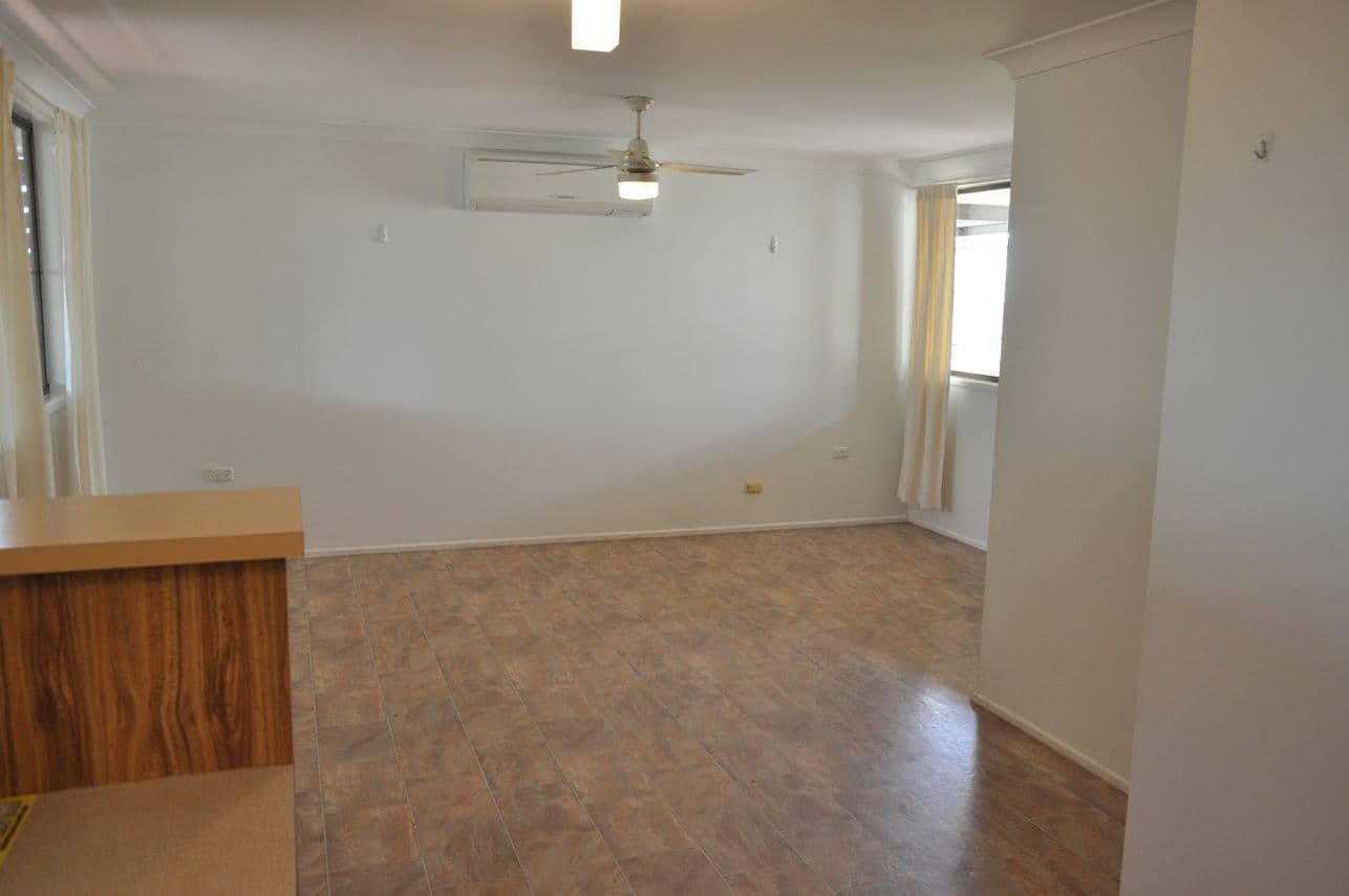 358 Alderley Street, KEARNEYS SPRING QLD 4350, Kearneys Spring - Thumbnail 4