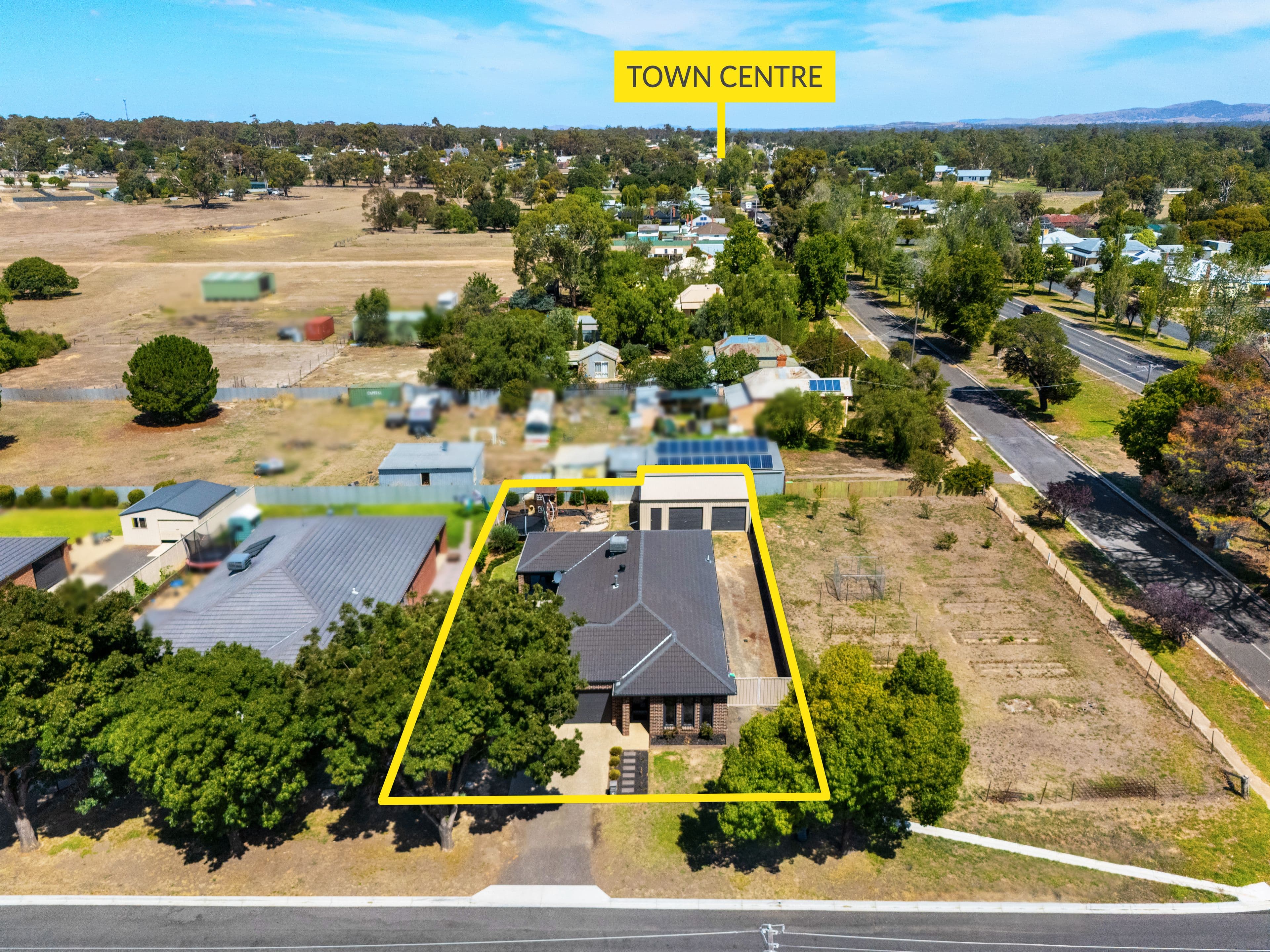 4 Astbury Street, Avoca VIC 3467, Avoca - Image 1