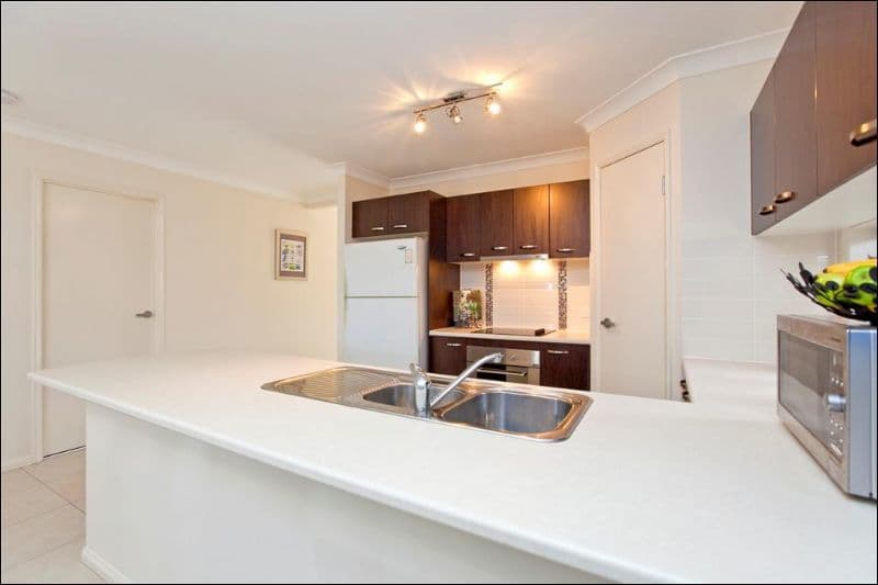 16 Butternut Circuit, THORNLANDS QLD 4164, Thornlands - Thumbnail 4