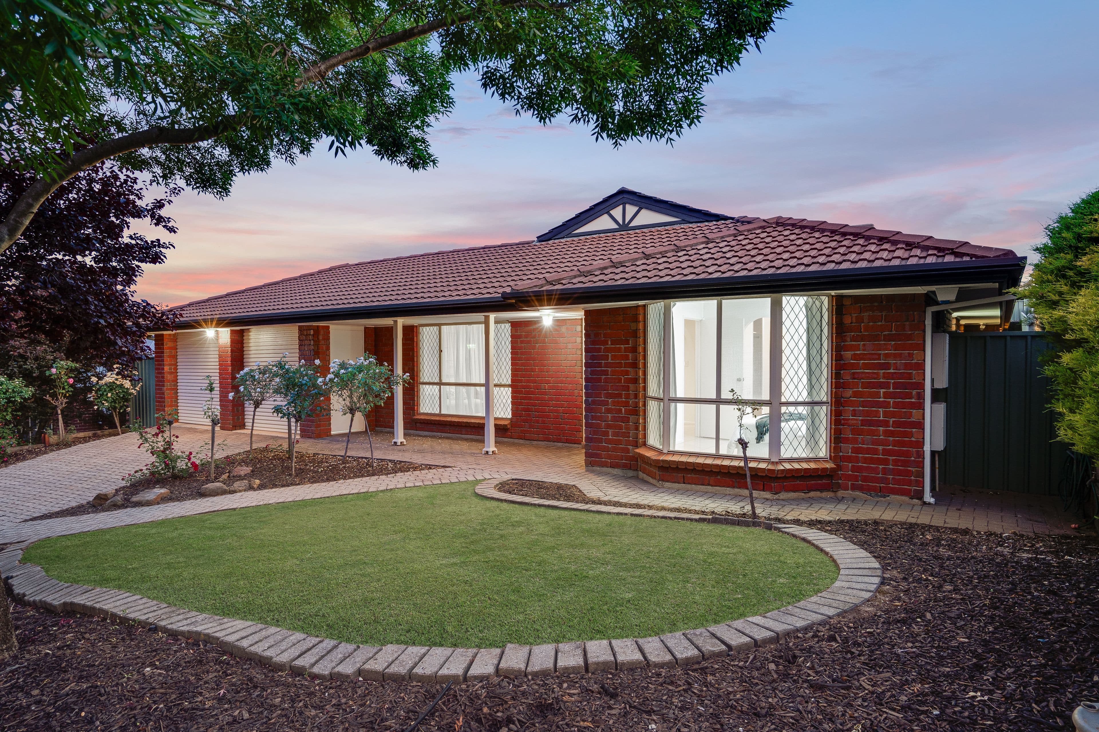 4 Lake Magenta Court, Greenwith SA 5125, Greenwith - Image 1