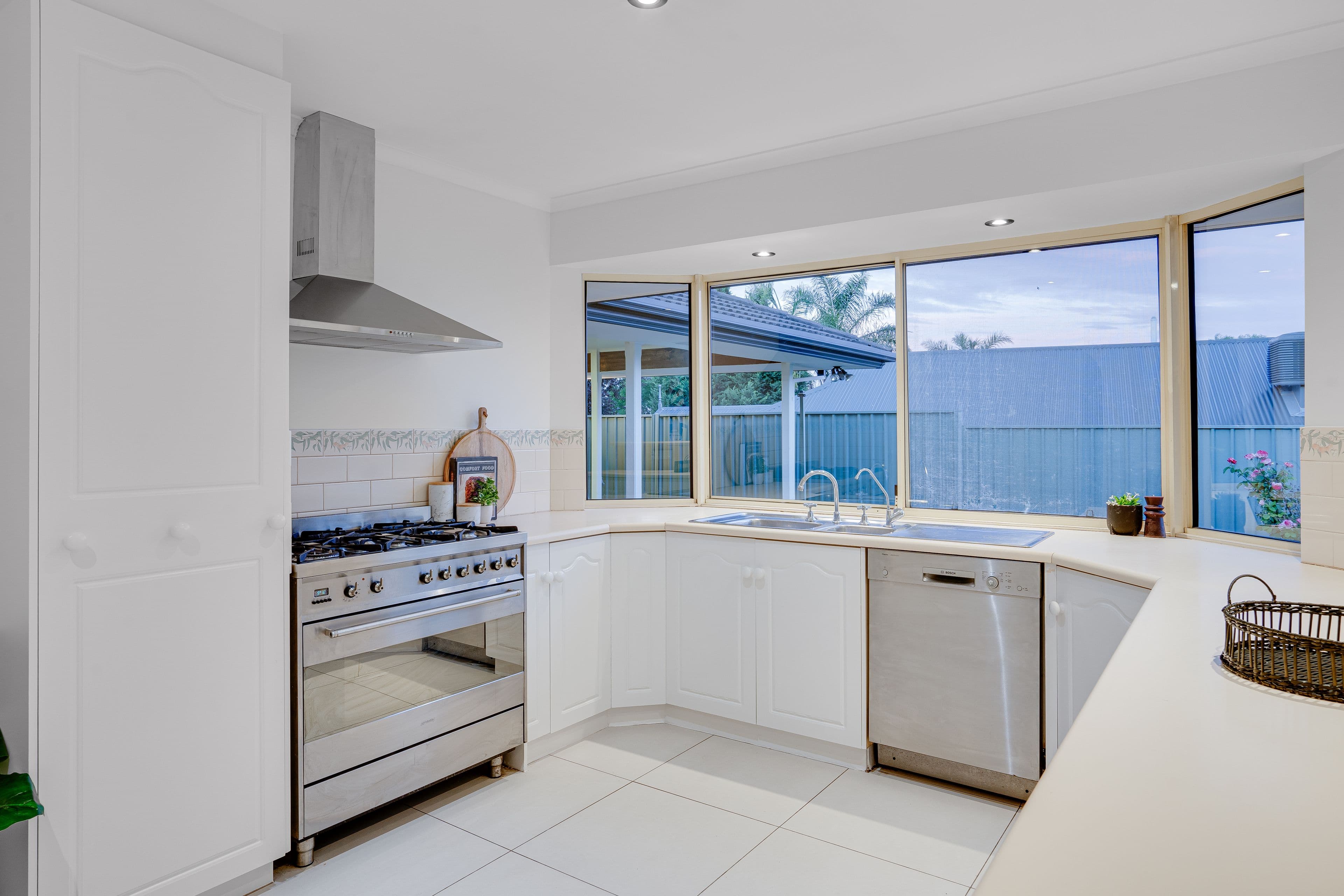 4 Lake Magenta Court, Greenwith SA 5125, Greenwith - Thumbnail 7