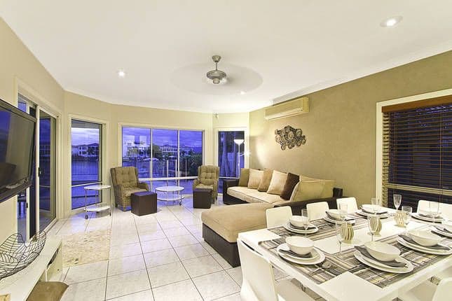 50 Montevideo Drive, CLEAR ISLAND WATERS QLD 4226, Clear Island Waters - Thumbnail 5