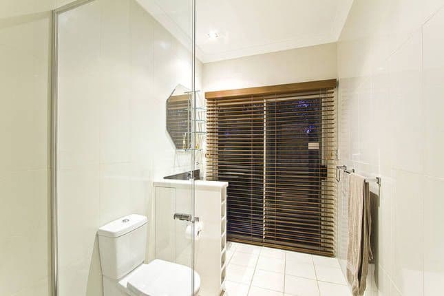 50 Montevideo Drive, CLEAR ISLAND WATERS QLD 4226, Clear Island Waters - Thumbnail 8
