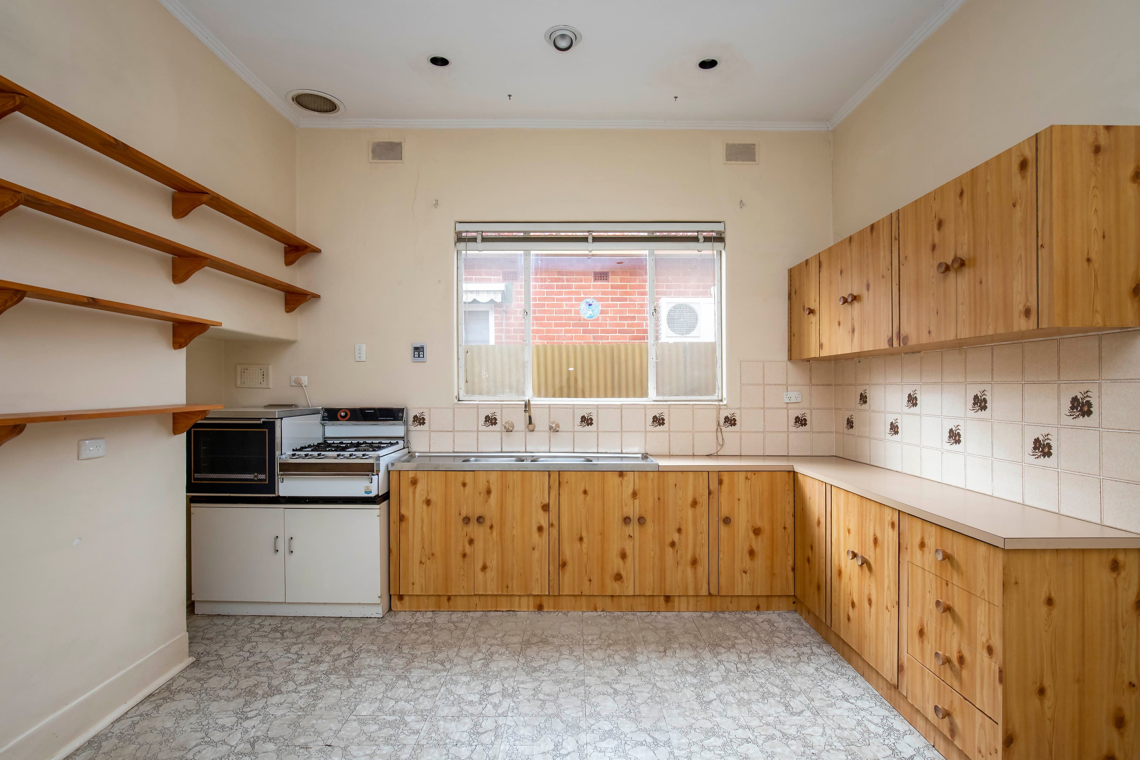 19 Levistone Street, Seaton SA 5023, Seaton - Thumbnail 4