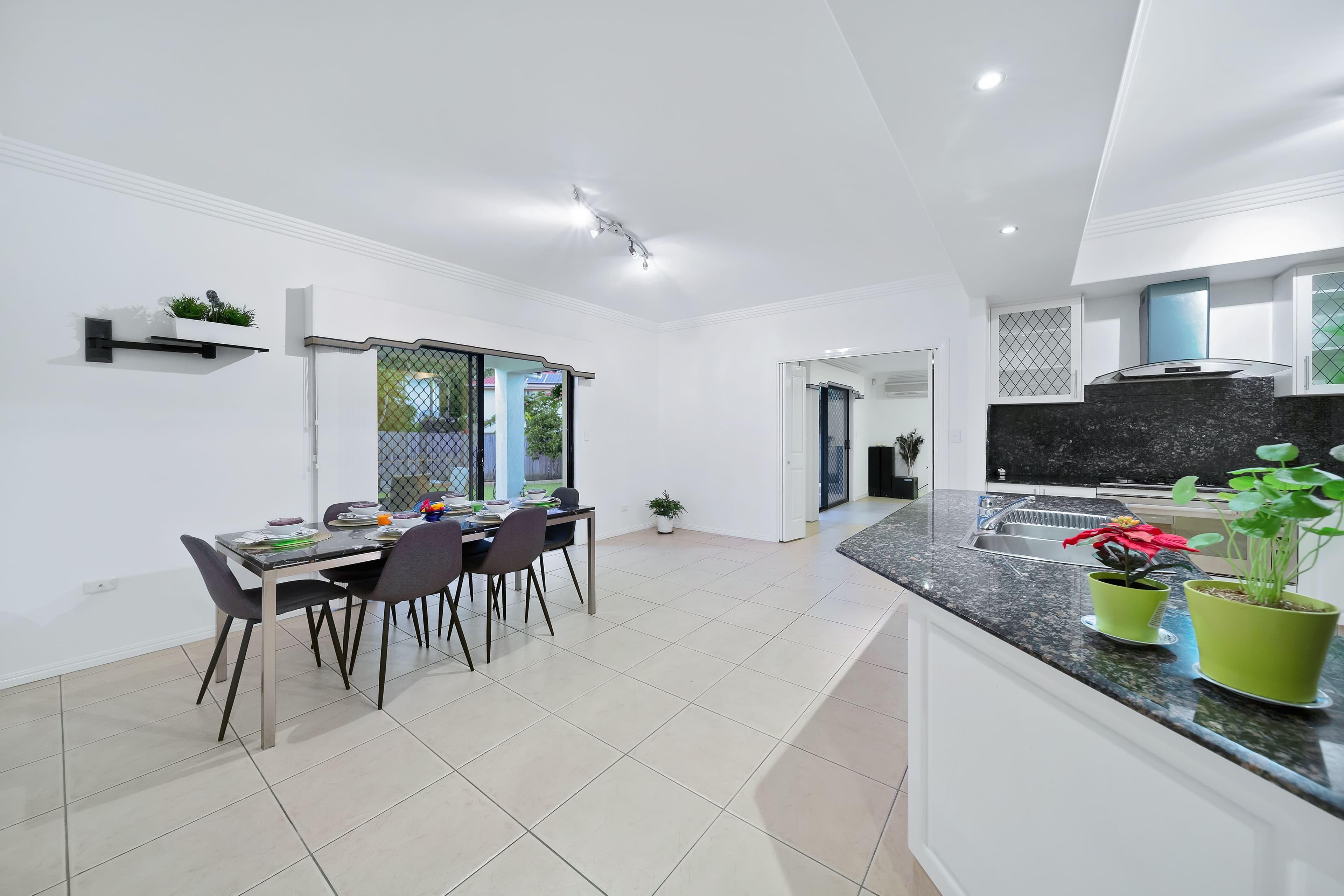 7 Mulberry Place, Stretton QLD 4116, Stretton - Thumbnail 4
