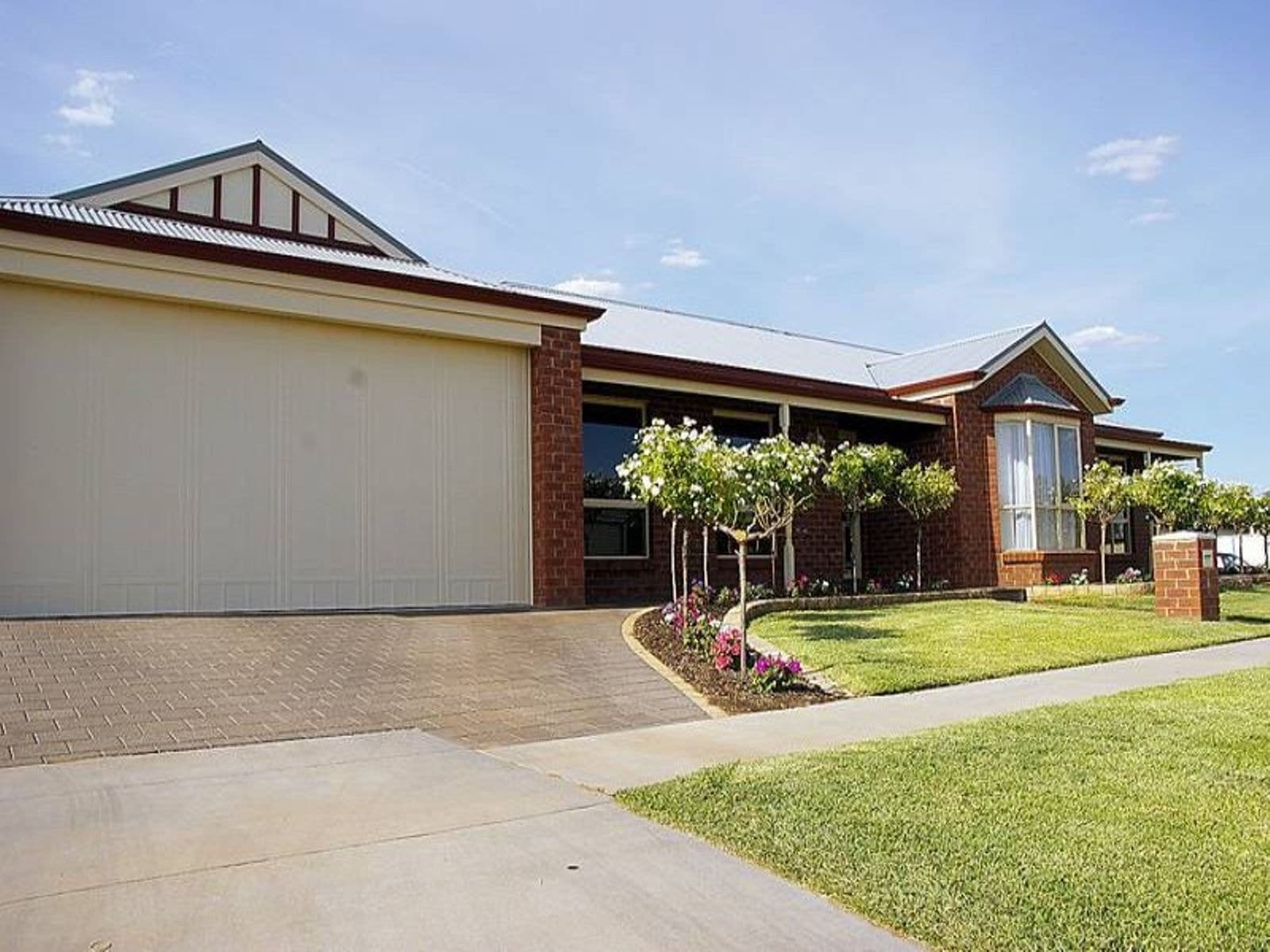 1 Balmoral Place, Mildura - Image 1