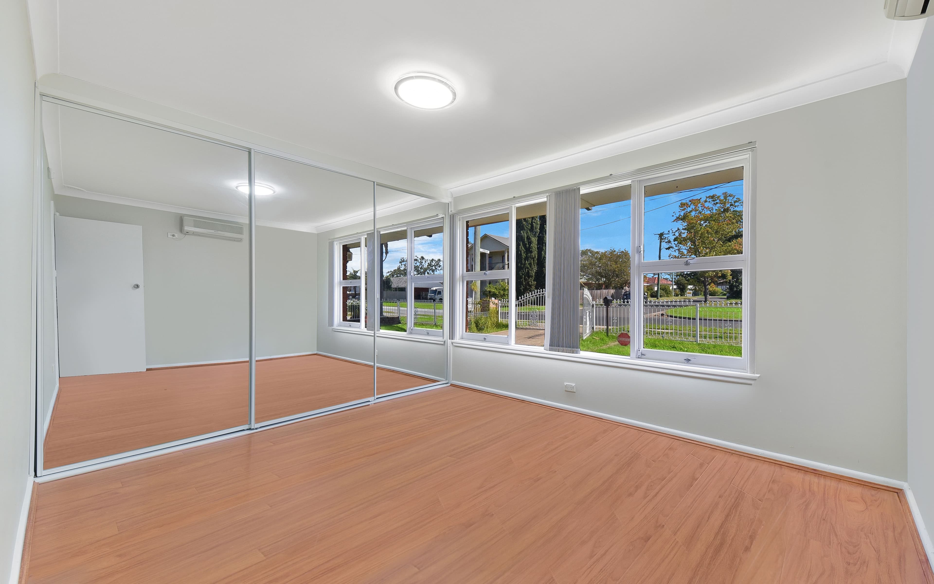 15 Wattle Avenue, Macquarie Fields NSW 2564, Macquarie Fields - Thumbnail 5