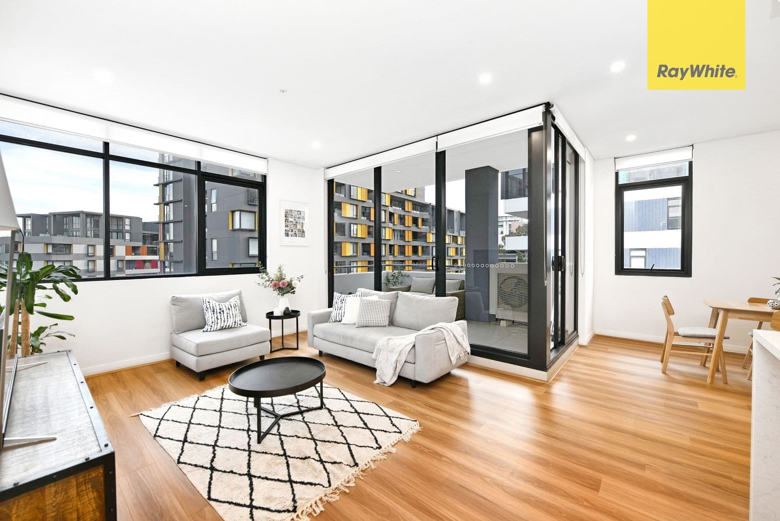 37 Nancarrow Avenue, Meadowbank NSW 2114, Ryde - Thumbnail 2